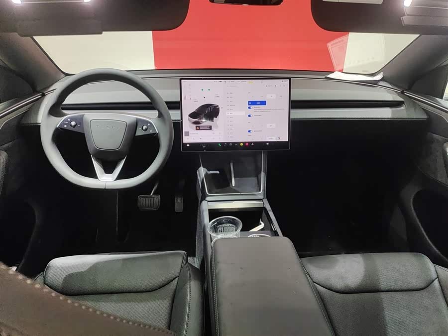 特斯拉 Model Y L 2025 汽车图片 #11