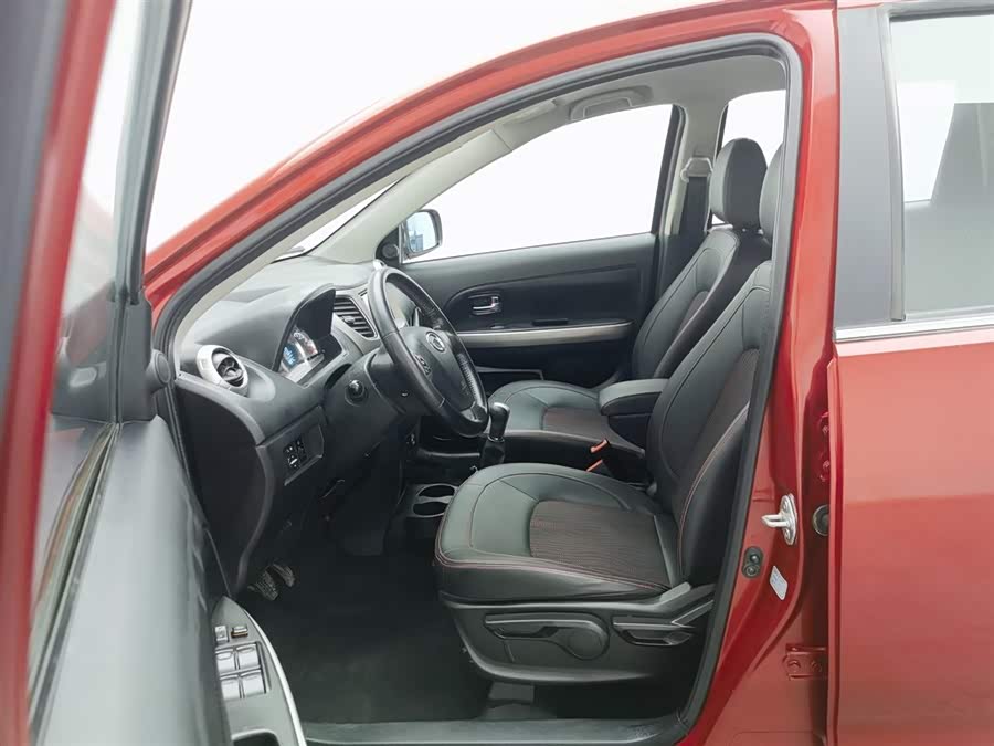 Great Wall M4 2014 صورة سيارة #11