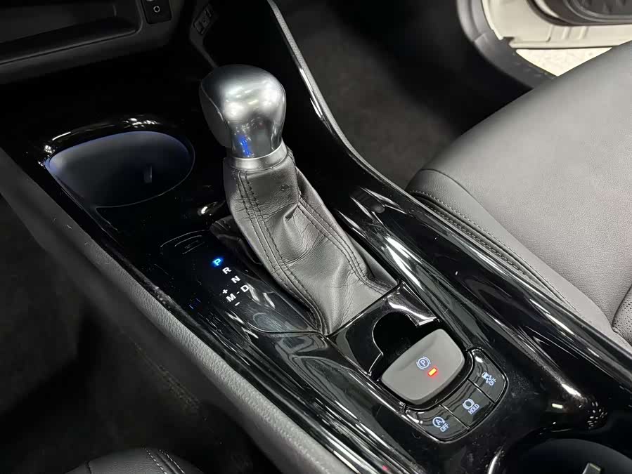 Toyota Izoa 2019 car image #11