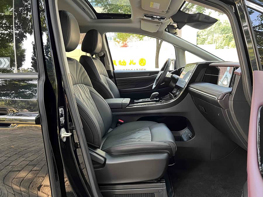 GAC Trumpchi M8 2024 car image #11