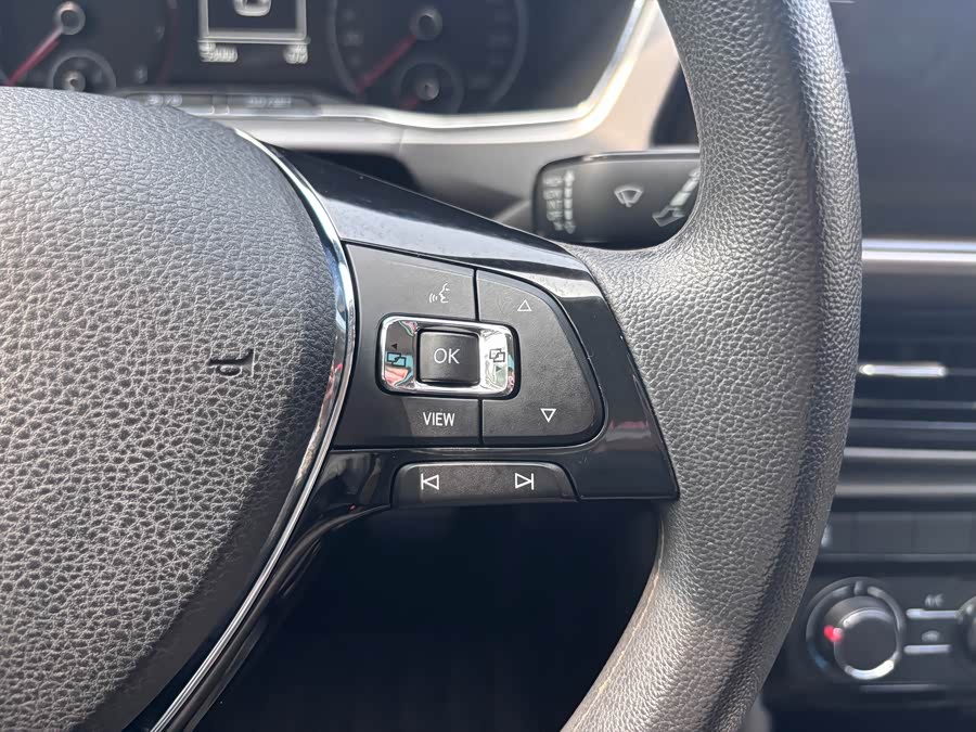 Volkswagen T-Cross 2020 car image #11