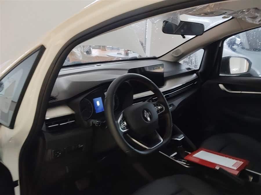 X3 PRO 2025 car image #11