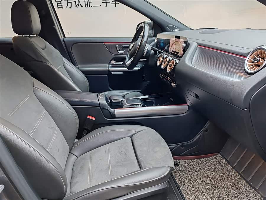 Mercedes-Benz EQA Class 2022 immagine di auto #11