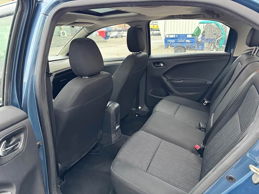 Citroen C-Elysée 2015 car image #11