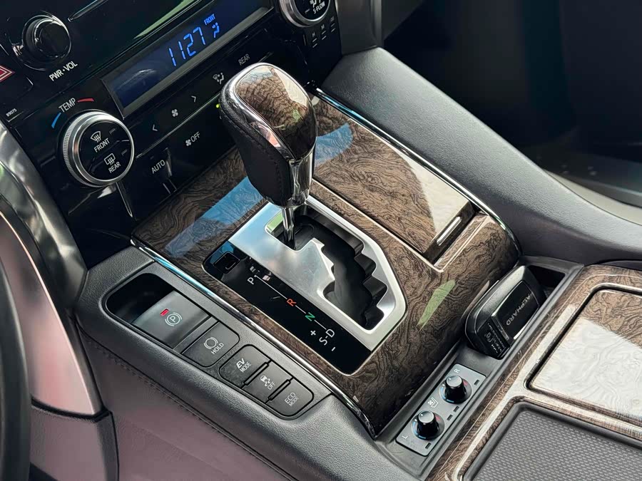 Toyota Alphard 2019 #11 Toyota Alphard 2019 car image #11