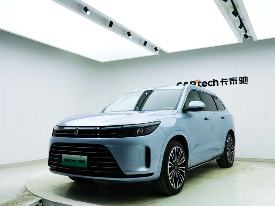 2023 car image #11