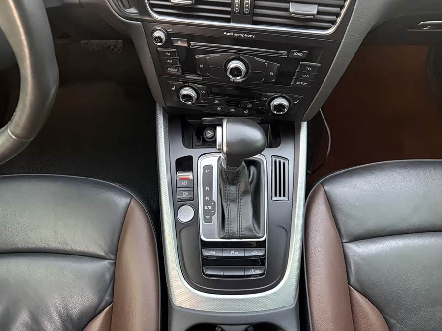 Audi Q5 2018 صورة سيارة #11