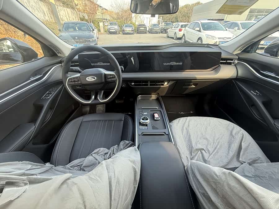 Ford Mondeo car image #11