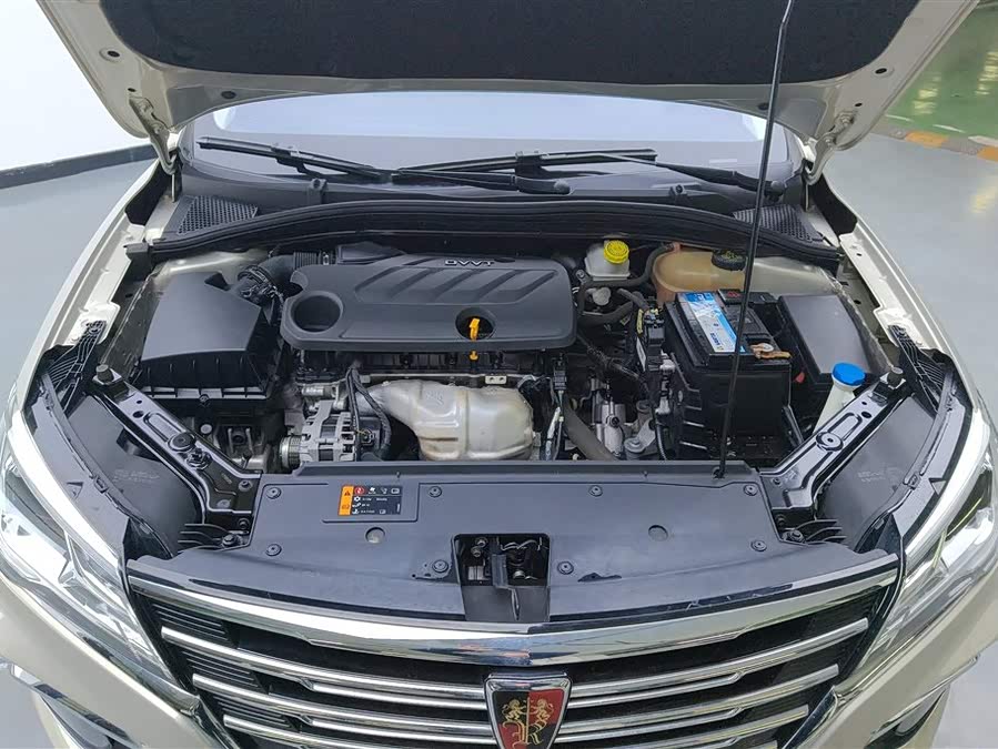 Roewe i5 2020 #11 Roewe i5 2020 car image #11