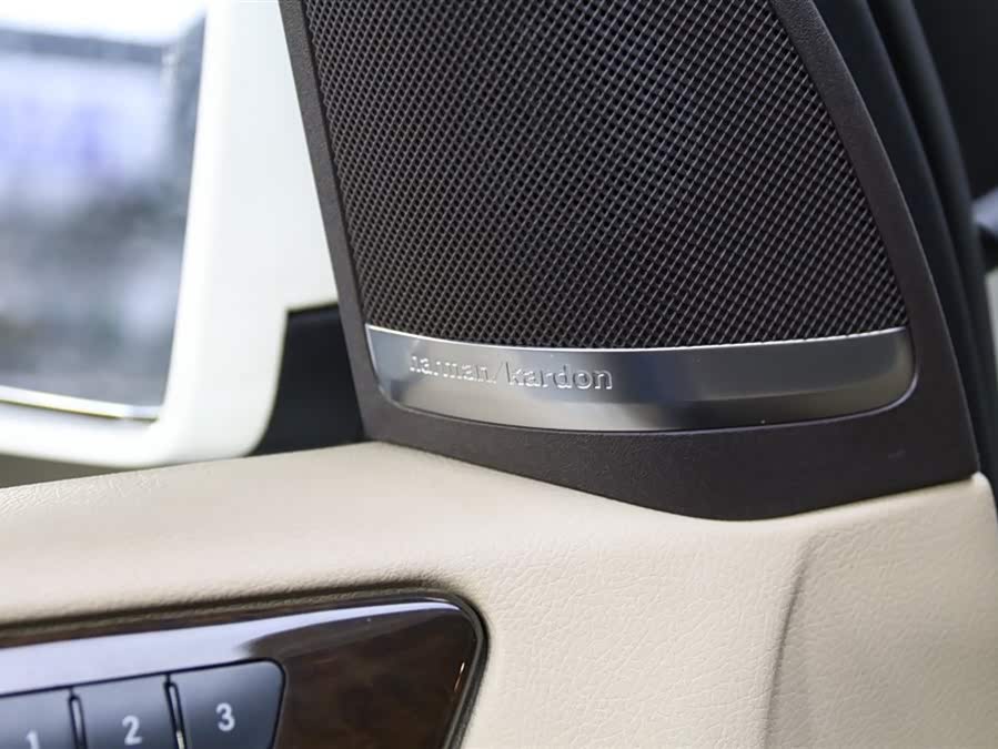 Mercedes-Benz 2016 car image #11