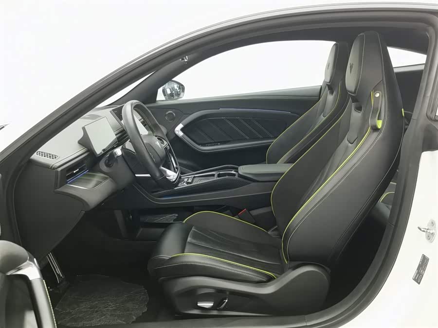 哪吒汽车 哪吒GT 2023 汽车图片 #11