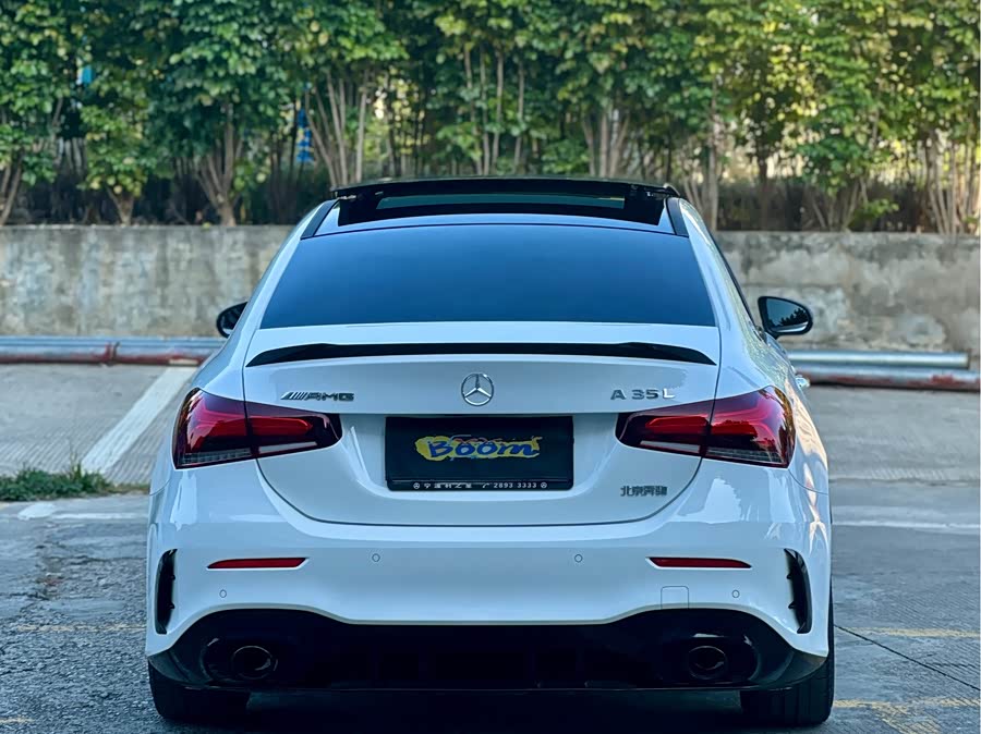Mercedes-Benz 2020 car image #11
