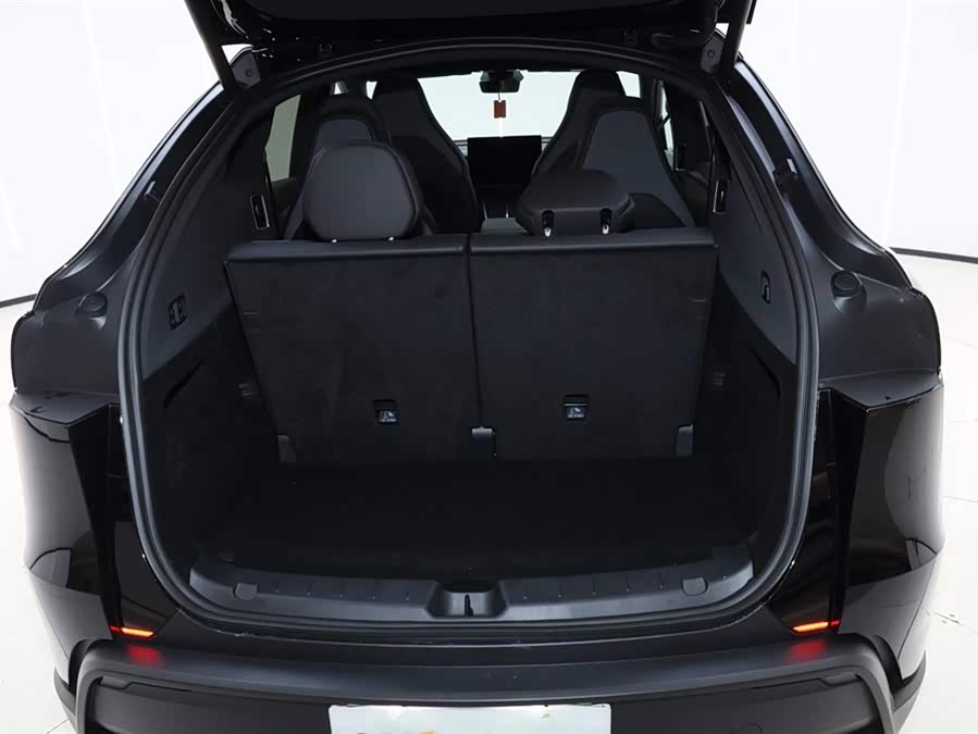 特斯拉 Model Y L 2025 汽车图片 #11
