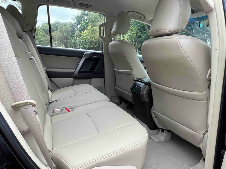 Toyota Prado (Imported) 2012 car image #11