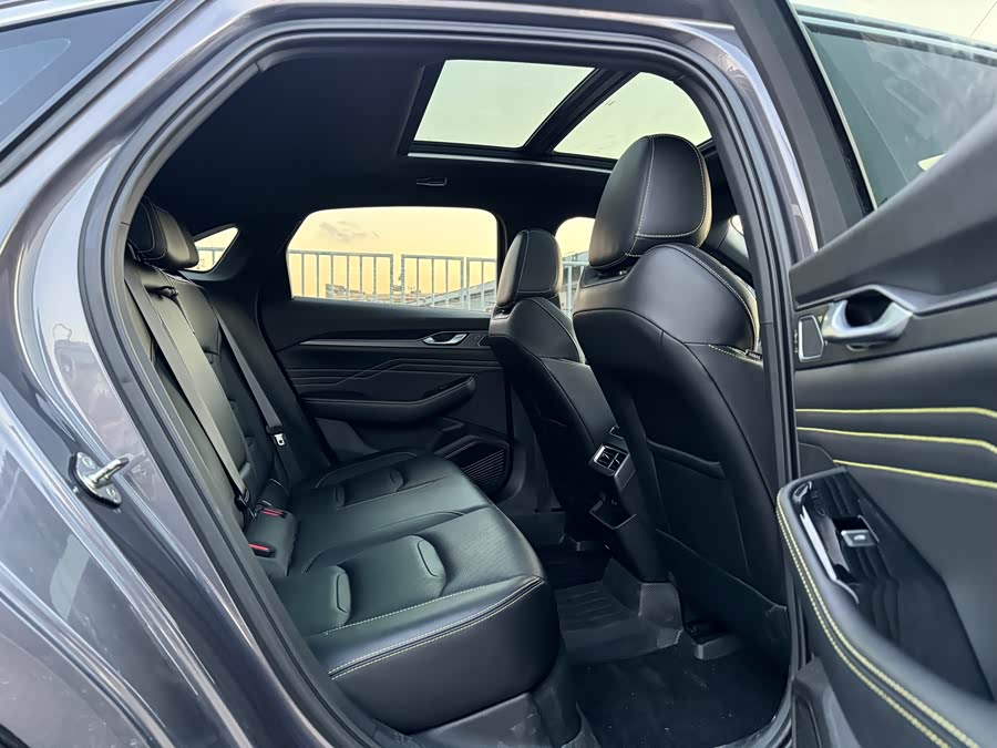 GEELY Preface 2024 car image #11