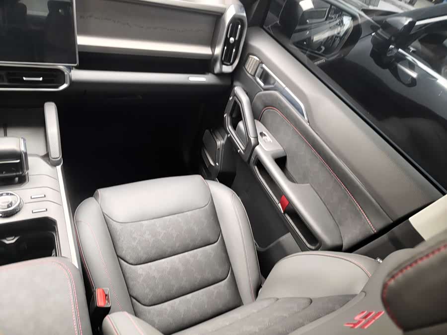 Jetour Traveller 2024 car image #11