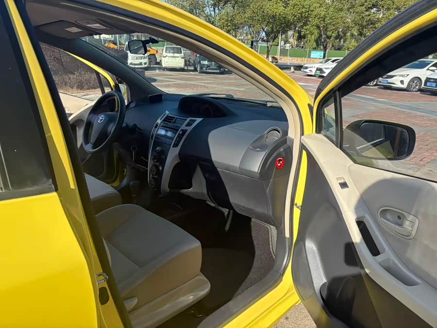 Toyota Yaris 2011 #11 Toyota Yaris 2011 imagen de coche #11