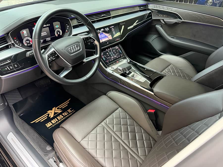 Audi A8 2021 imagem de carro #11