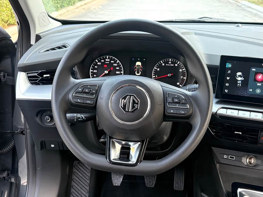 MG 5 2025 #11 MG 5 2025 car image #11