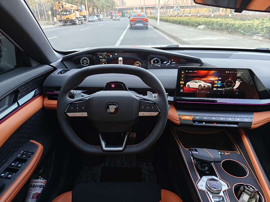 Changan UNI-V 2023 car image #11