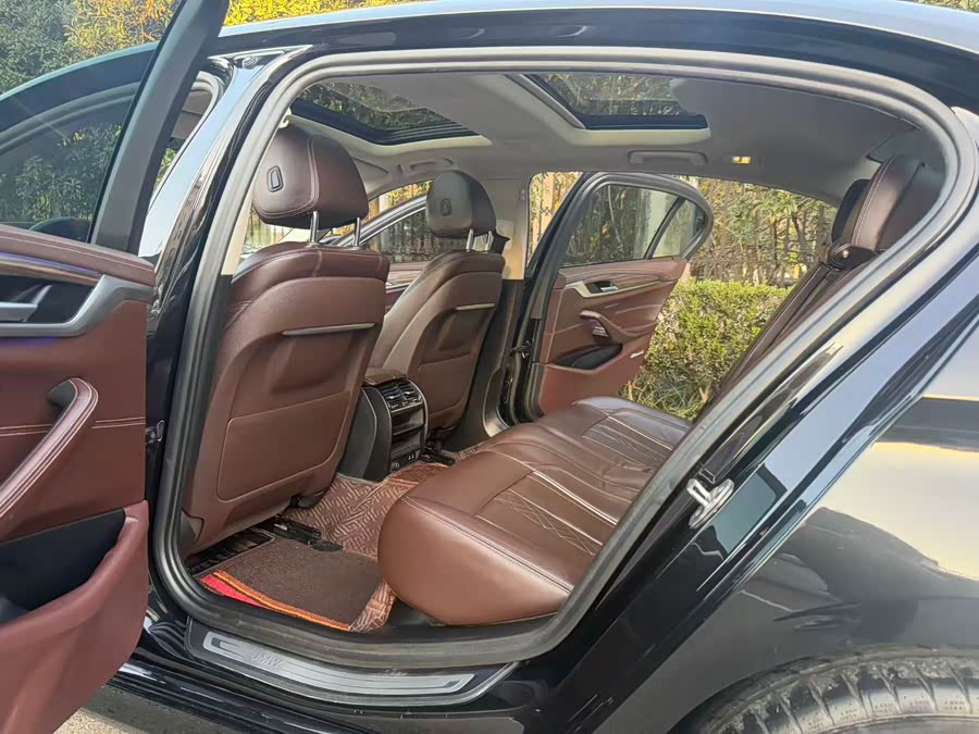 BMW 5 Series New Energy 2019 #11 BMW 5 Series New Energy 2019 car image #11