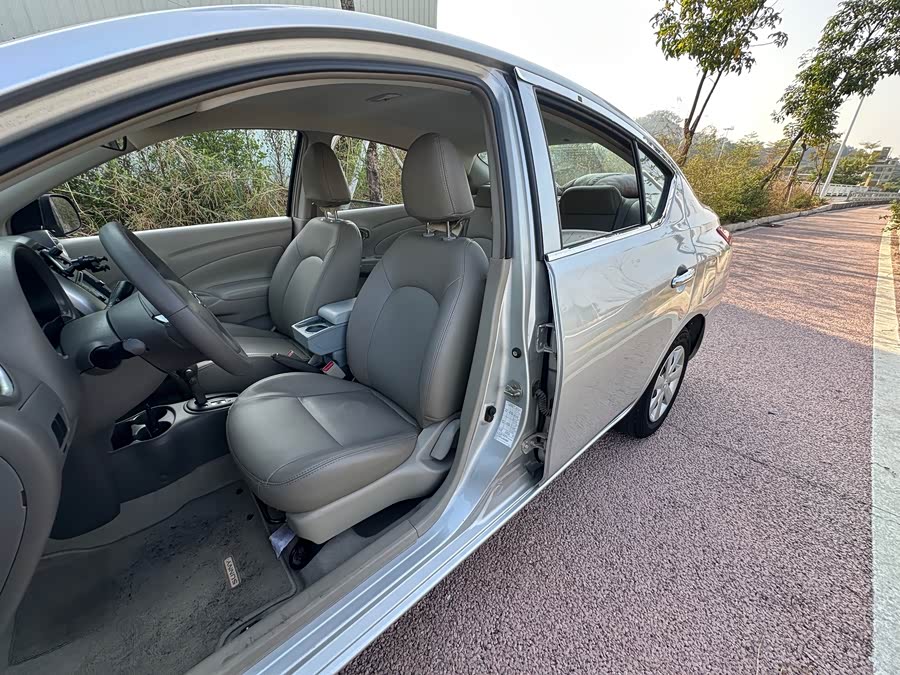 Nissan Sunny 2017 car image #11