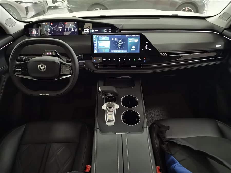 Changan UNI-K iDD 2025 car image #11