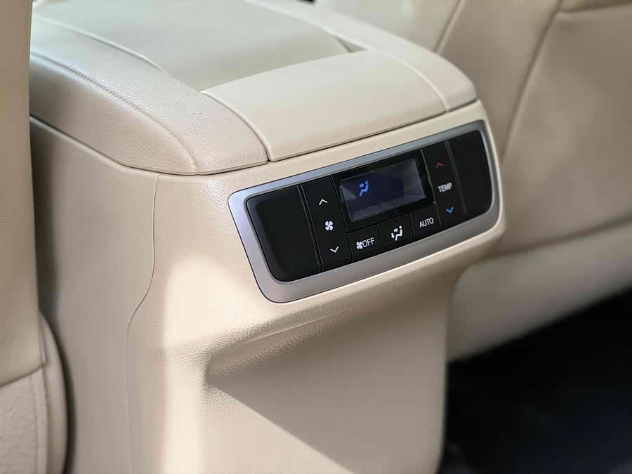Toyota Highlander 2020 #11 Toyota Highlander 2020 car image #11