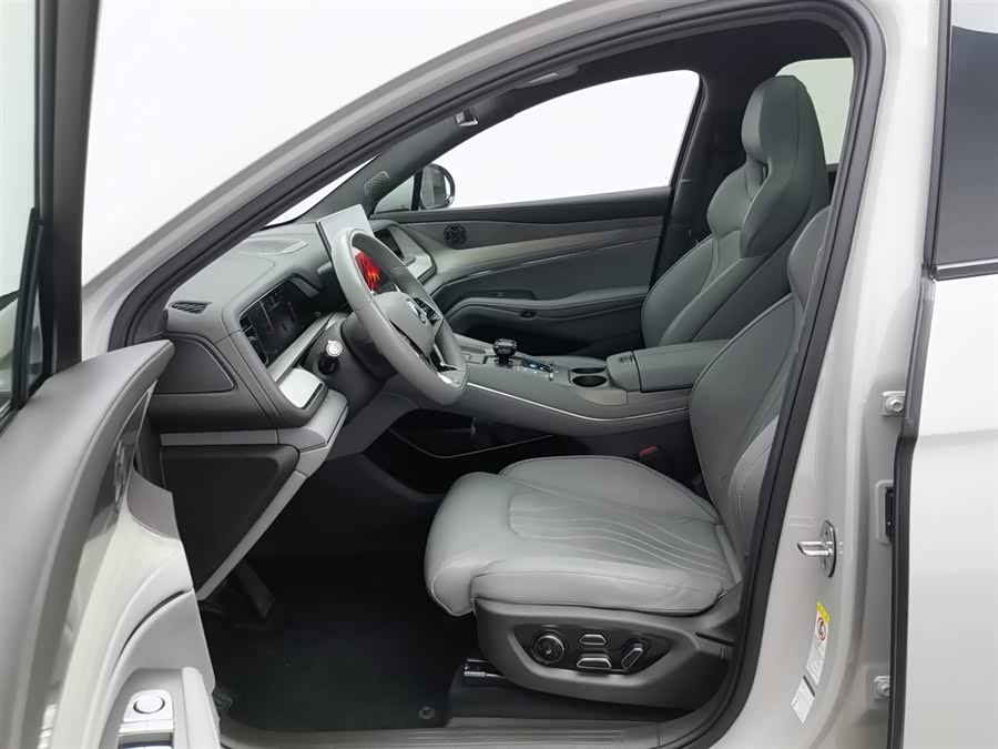 Denza 2023 car image #11