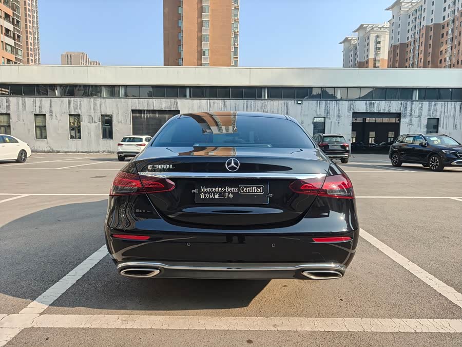 Mercedes-Benz E Class 2022 car image #11