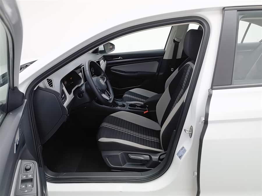 Volkswagen Bora 2024 car image #11