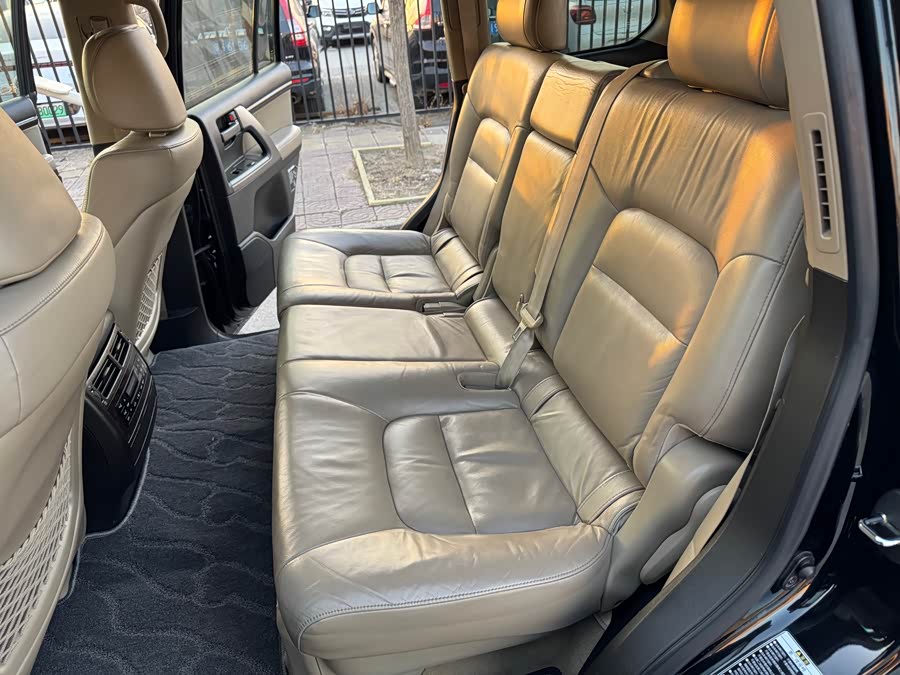 Toyota Land Cruiser 2008 car image #11