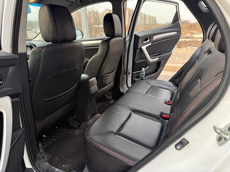 JAC 2015 #11 JAC 2015 car image #11