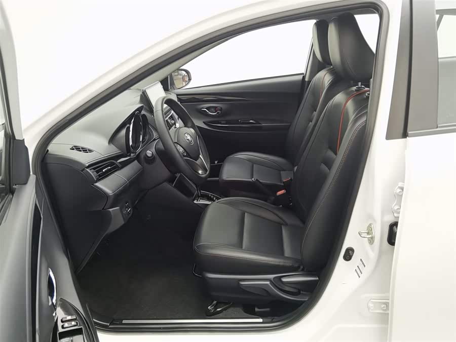 Toyota Yaris L Zhixuan 2022 immagine di auto #11