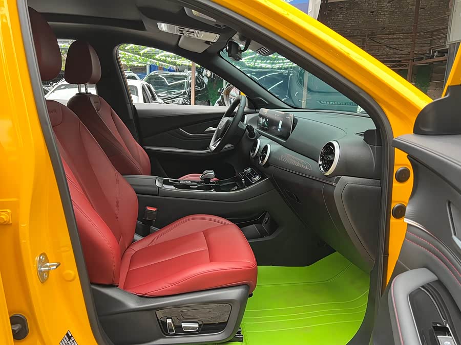 Forthing T5 EVO 2022 car image #11
