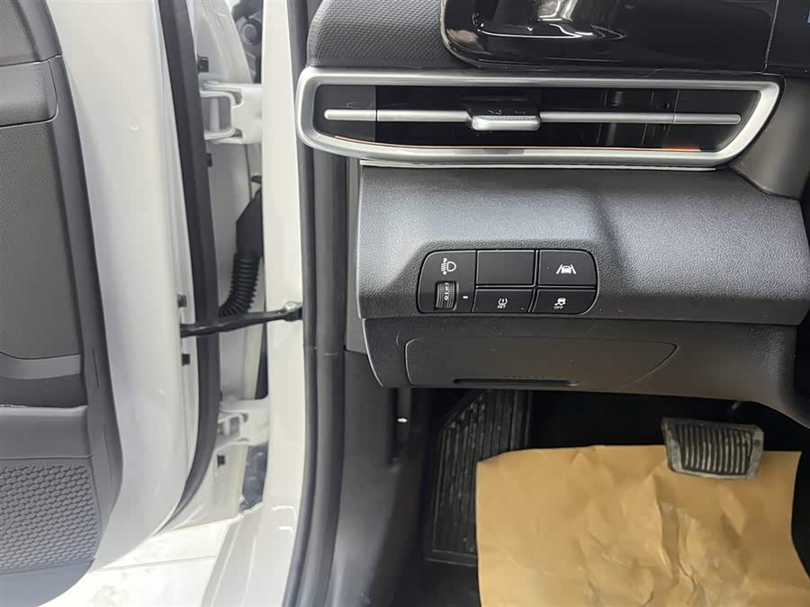 Hyundai Elantra 2022 car image #11