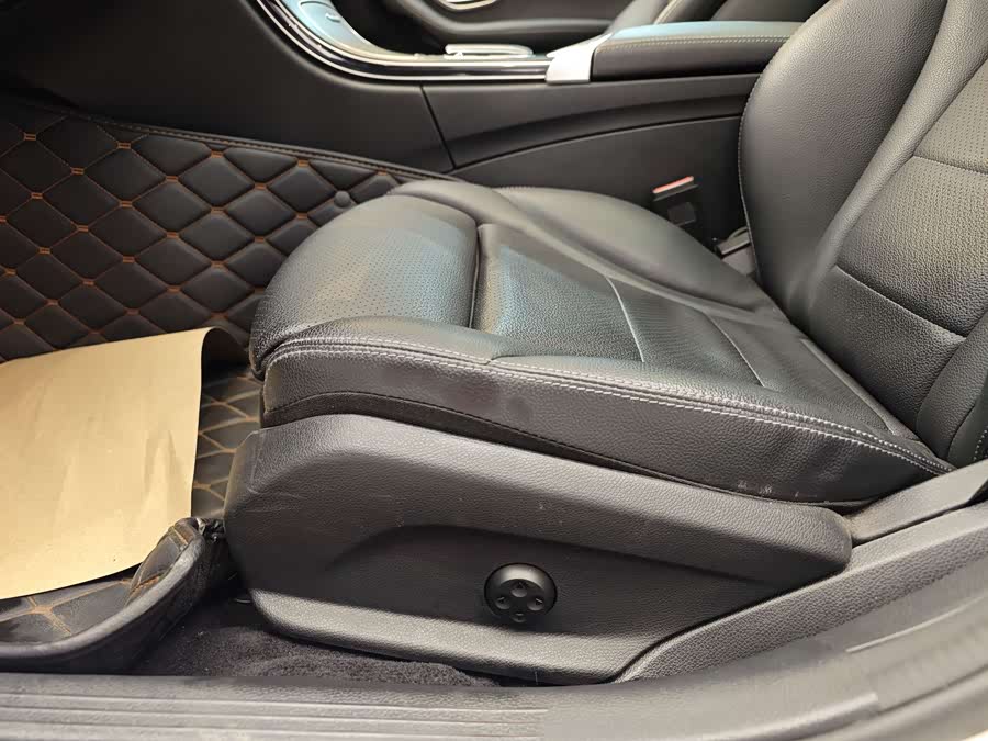 Mercedes-Benz C Class 2020 car image #11