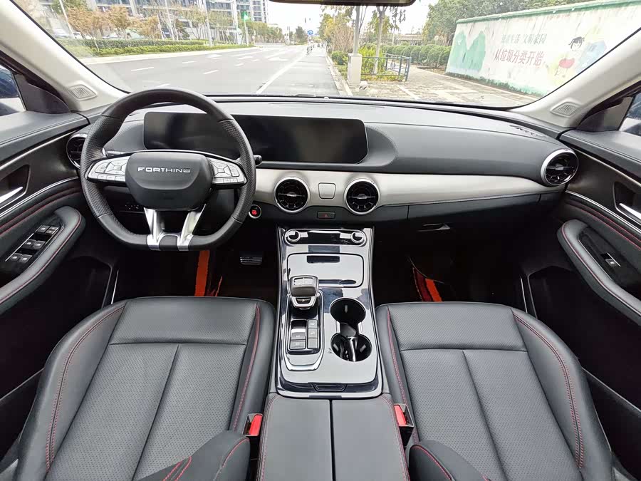 Forthing T5 EVO 2021 car image #11