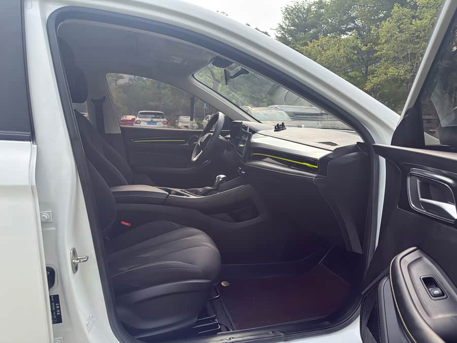 Roewe i5 2021 car image #11