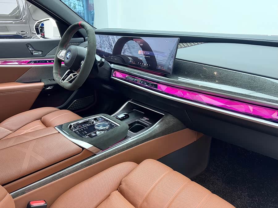 BMW i7 2025 изображение автомобиля #11