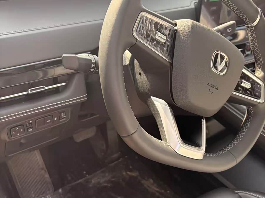 Changan UNI-K 2025 immagine di auto #11