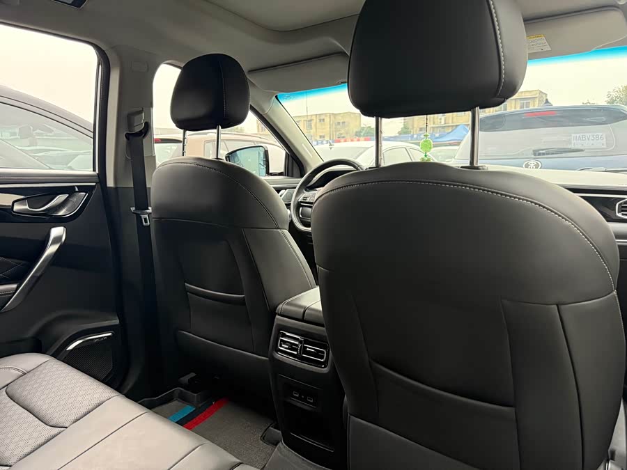 Jetour X95 2023 car image #11