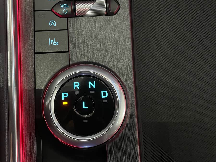 Ford Mondeo 2024 car image #11