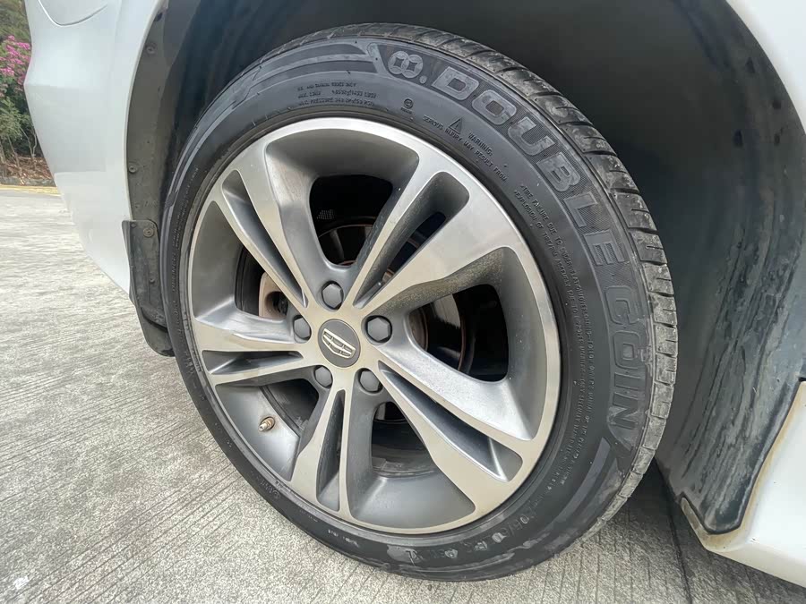 GEELY Binray 2019 car image #11