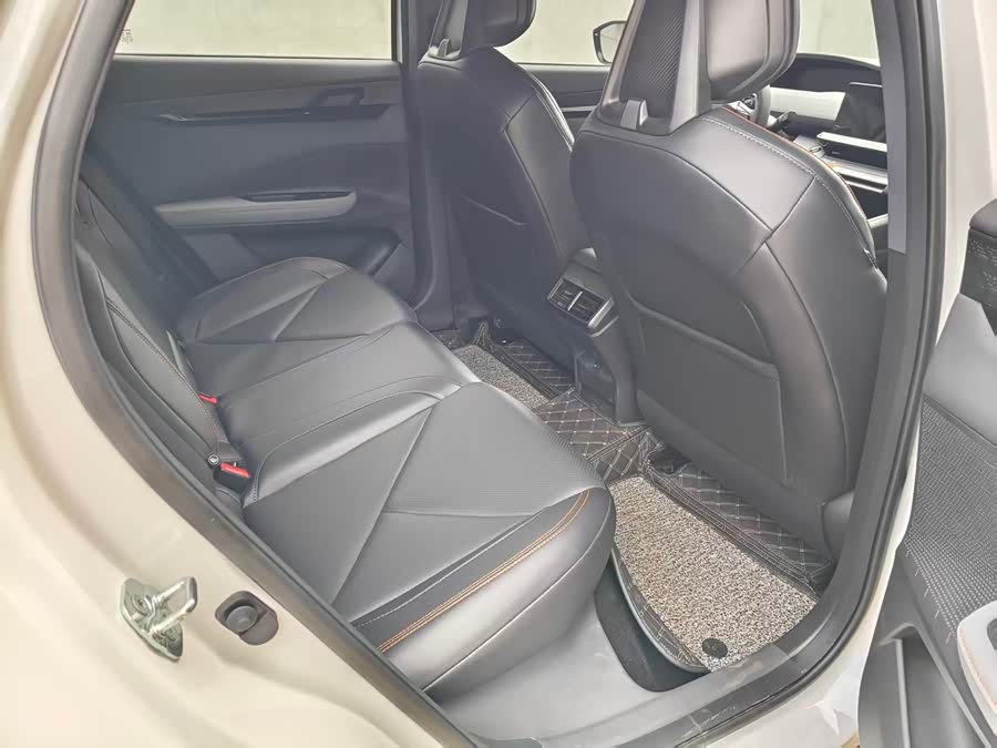Changan UNI-V 2022 car image #11