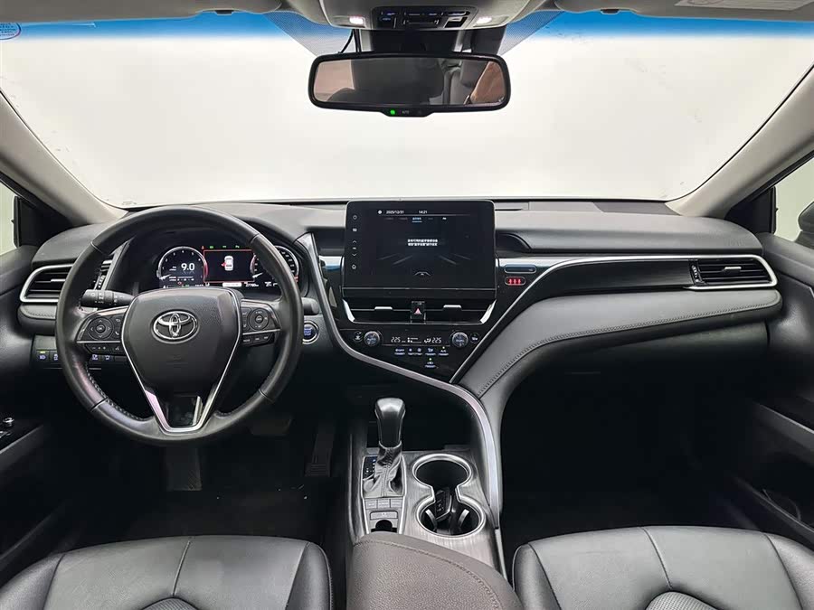 Toyota Camry 2021 #11 Toyota Camry 2021 car image #11