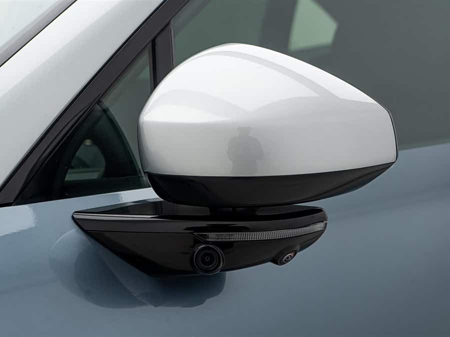 Zeekr 7X 2024 car image #11
