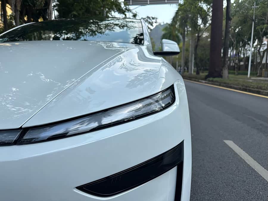 特斯拉 Model Y L 2025 汽车图片 #11