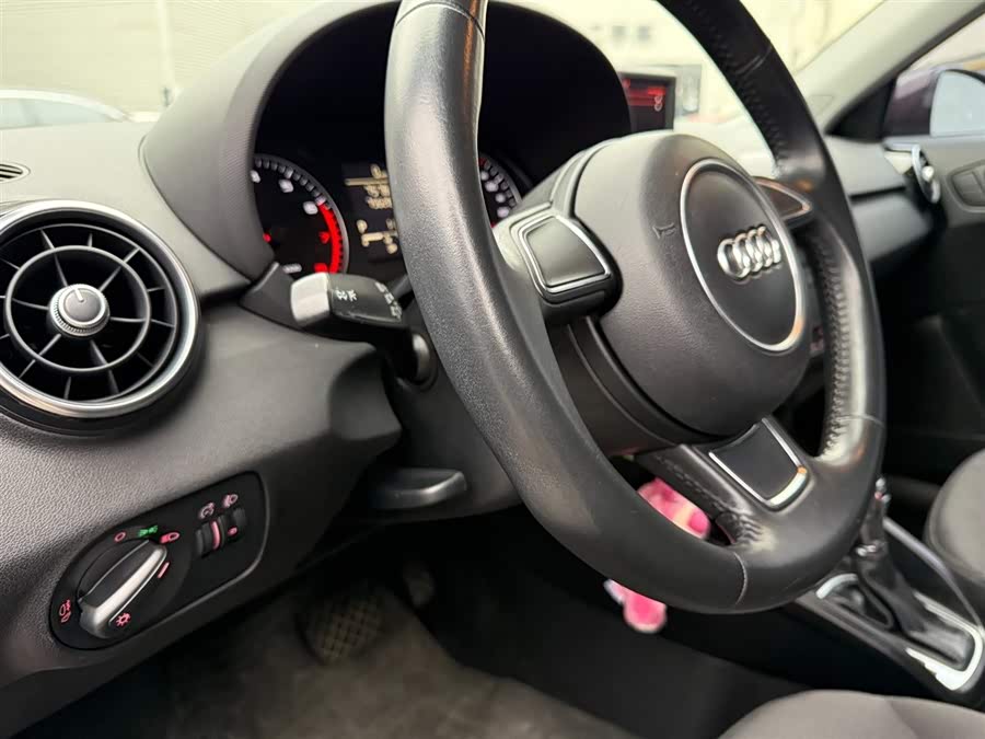 Audi A1 2015 #11 Audi A1 2015 car image #11