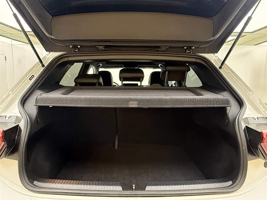 Volkswagen ID.3 2024 #11 Volkswagen ID.3 2024 car image #11